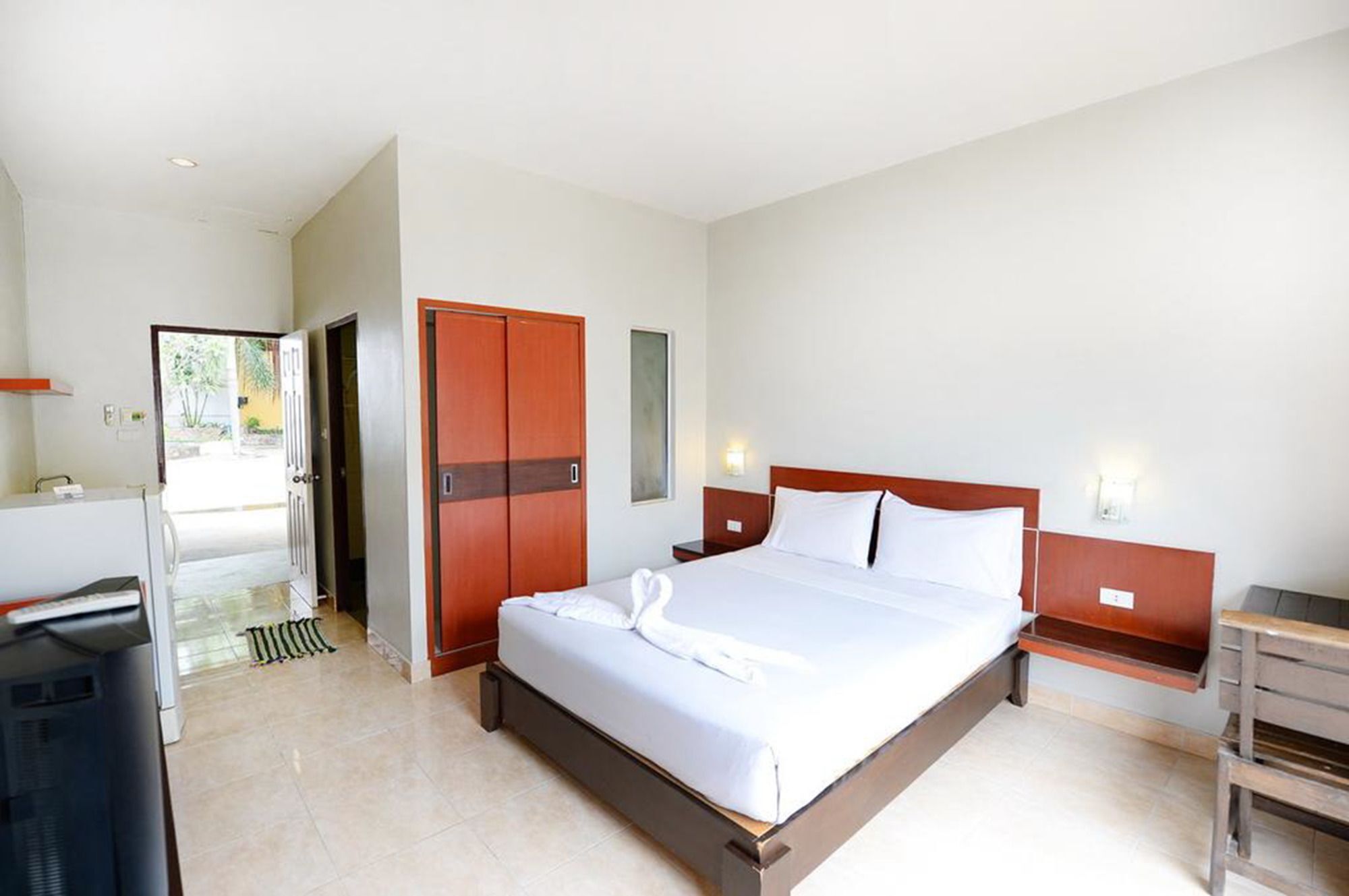 Paradise Resort Ban Nong Pla Lai Екстер'єр фото