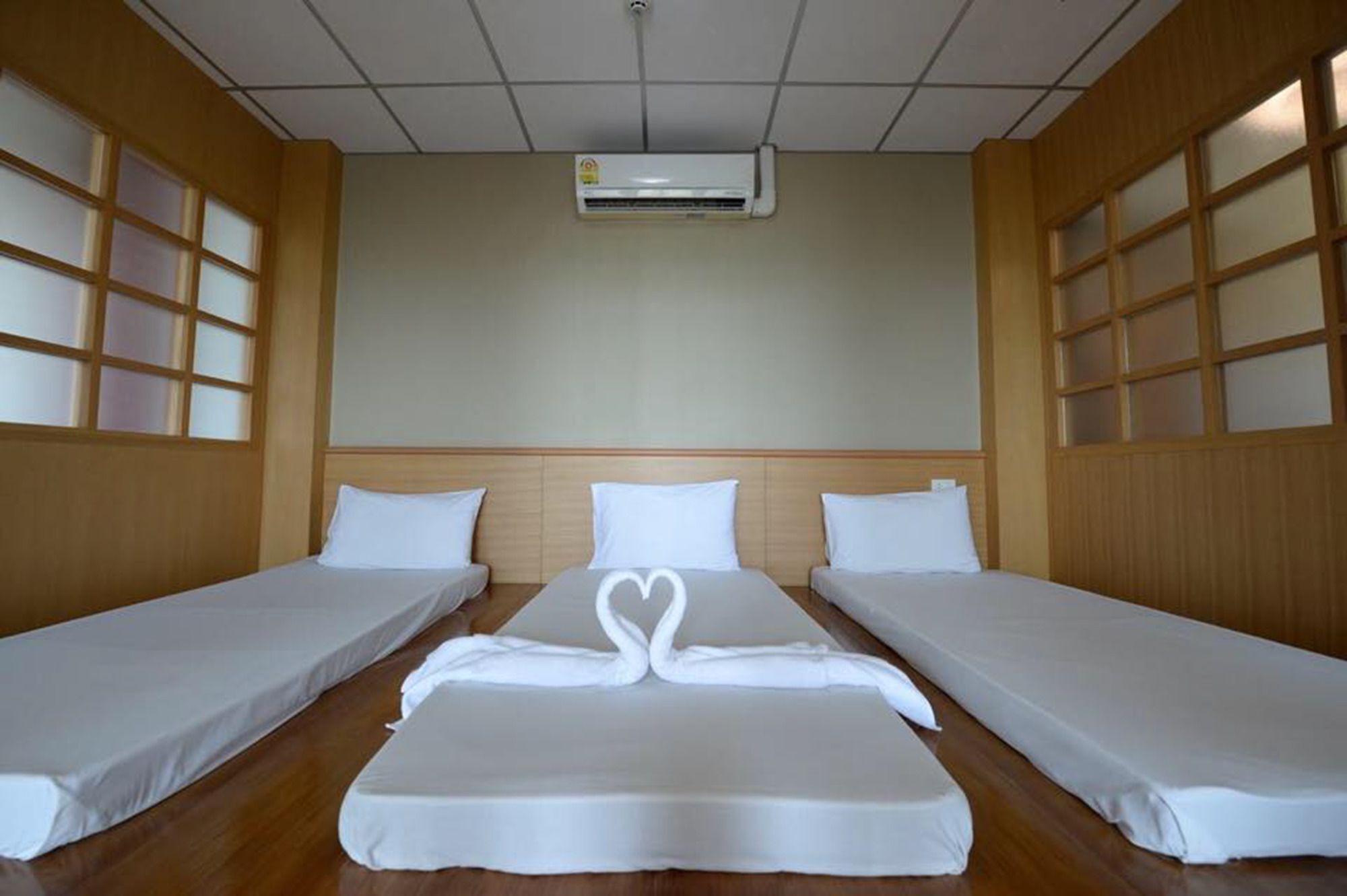 Paradise Resort Ban Nong Pla Lai Екстер'єр фото