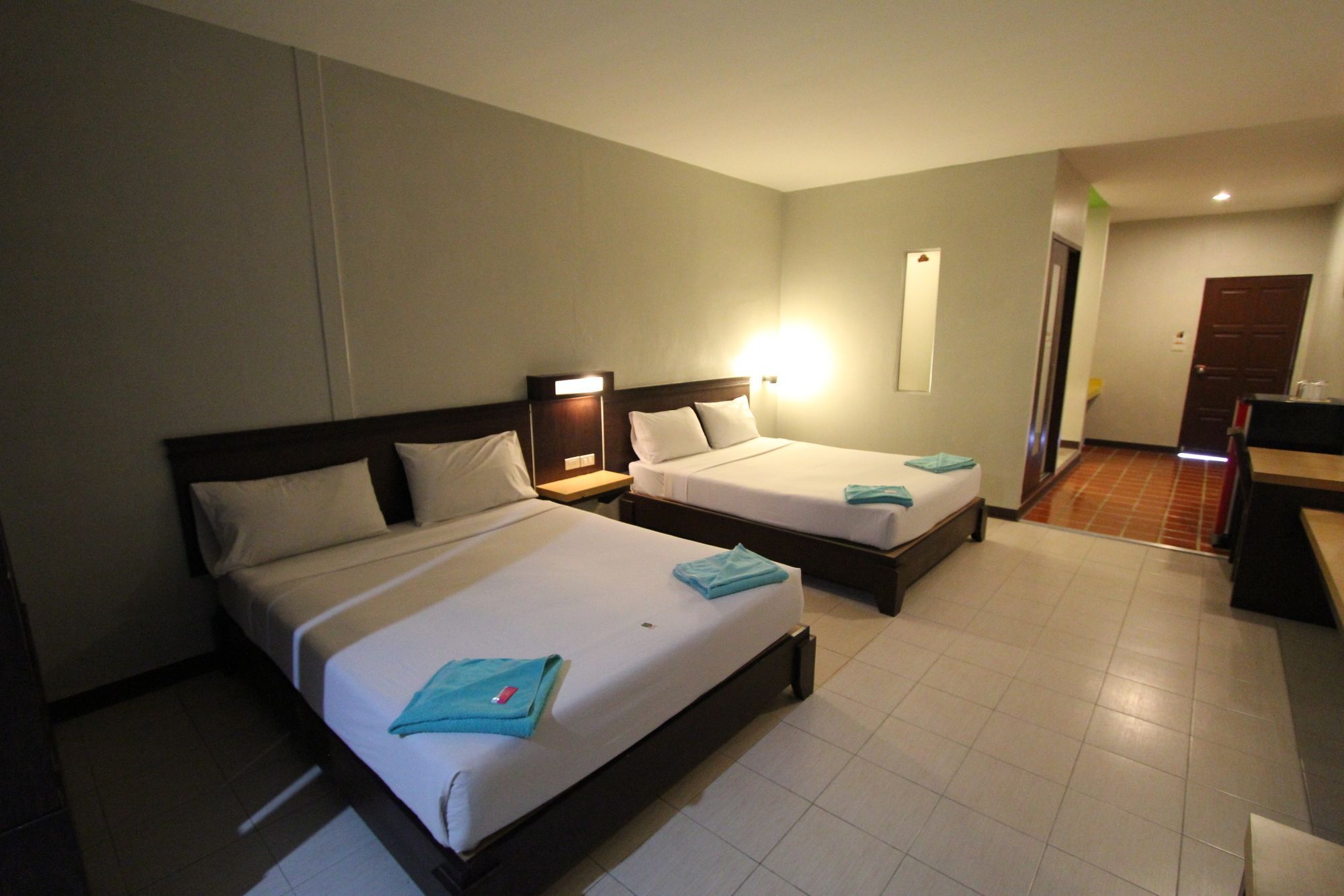 Paradise Resort Ban Nong Pla Lai Екстер'єр фото