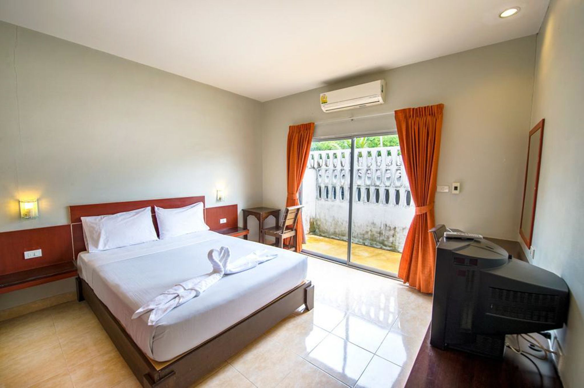 Paradise Resort Ban Nong Pla Lai Екстер'єр фото